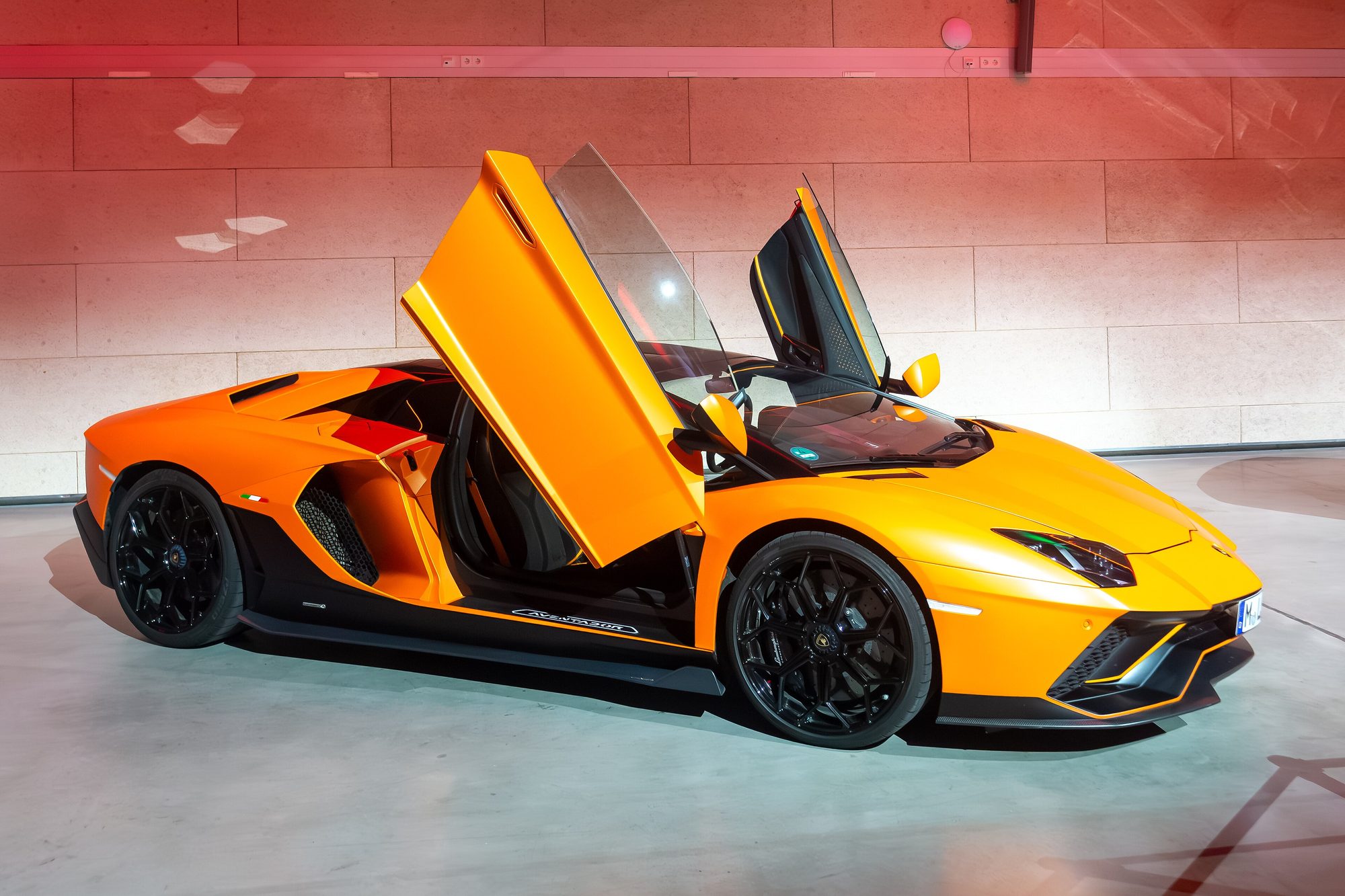Lamborghini Aventador — model reference photograph / 車種の参考イメージ
