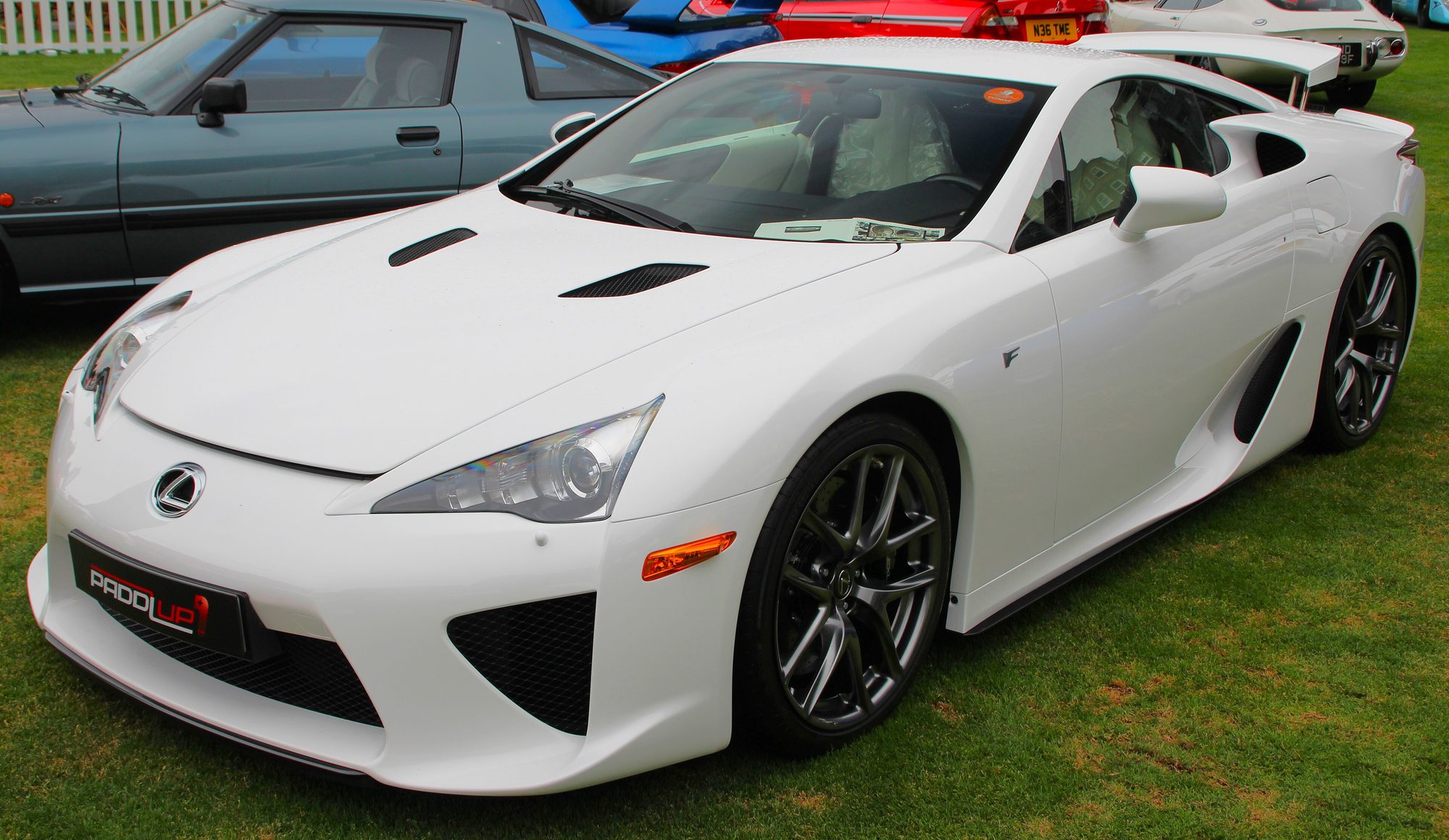 Lexus LFA — model reference photograph / 車種の参考イメージ