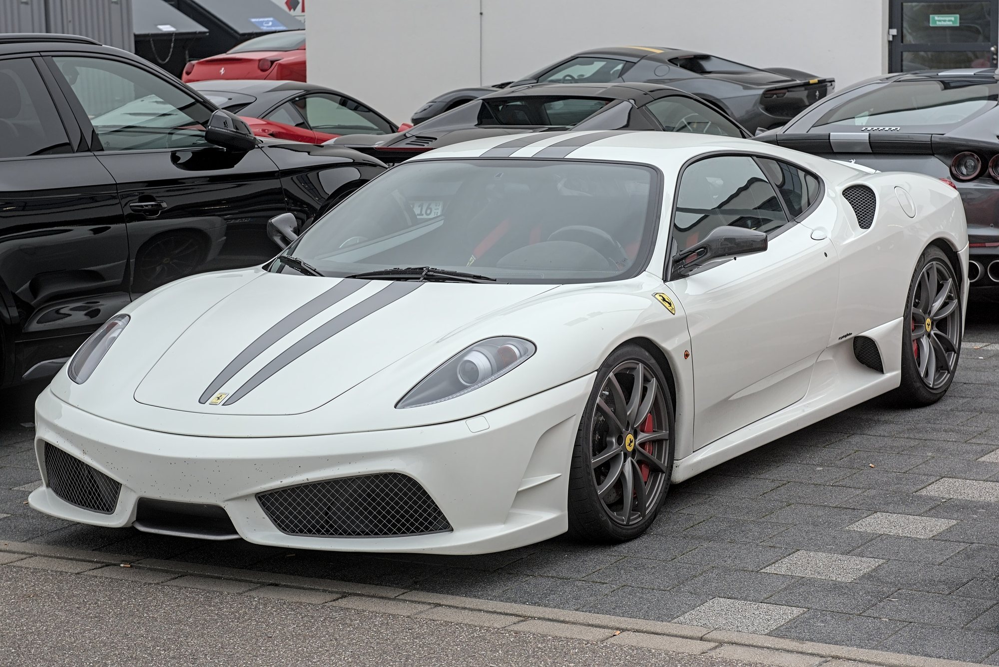 Ferrari 430 Scuderia — model reference photograph / 車種の参考イメージ