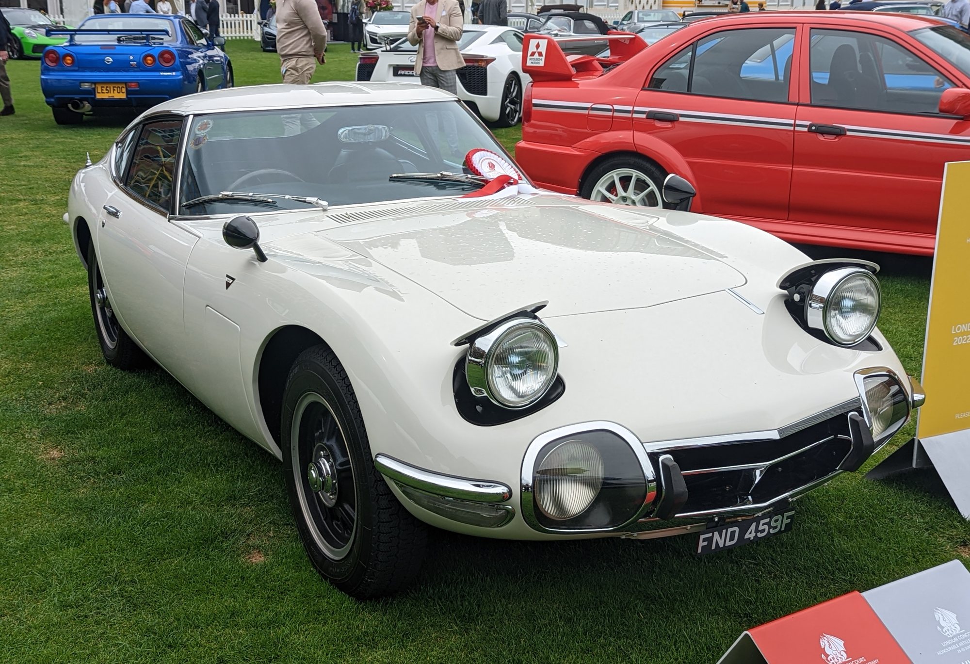 Toyota 2000GT — model reference photograph / 車種の参考イメージ